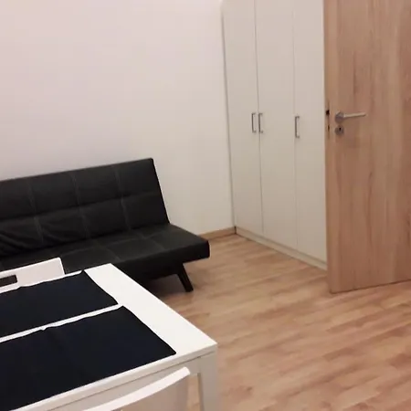 Apartment Family 5 *